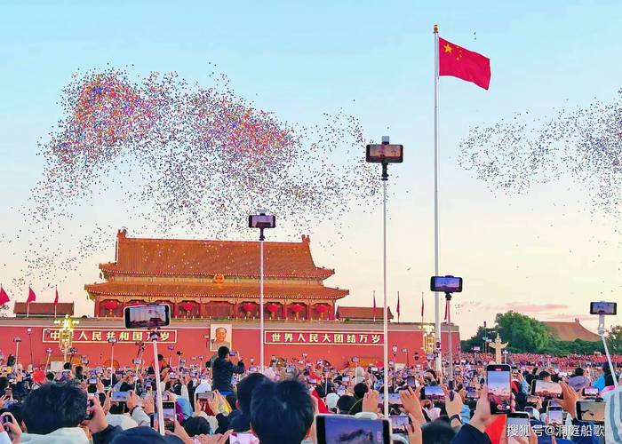 假期不打烊：致敬每一位坚守的人