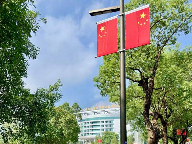 山河锦绣，正是出游好时节